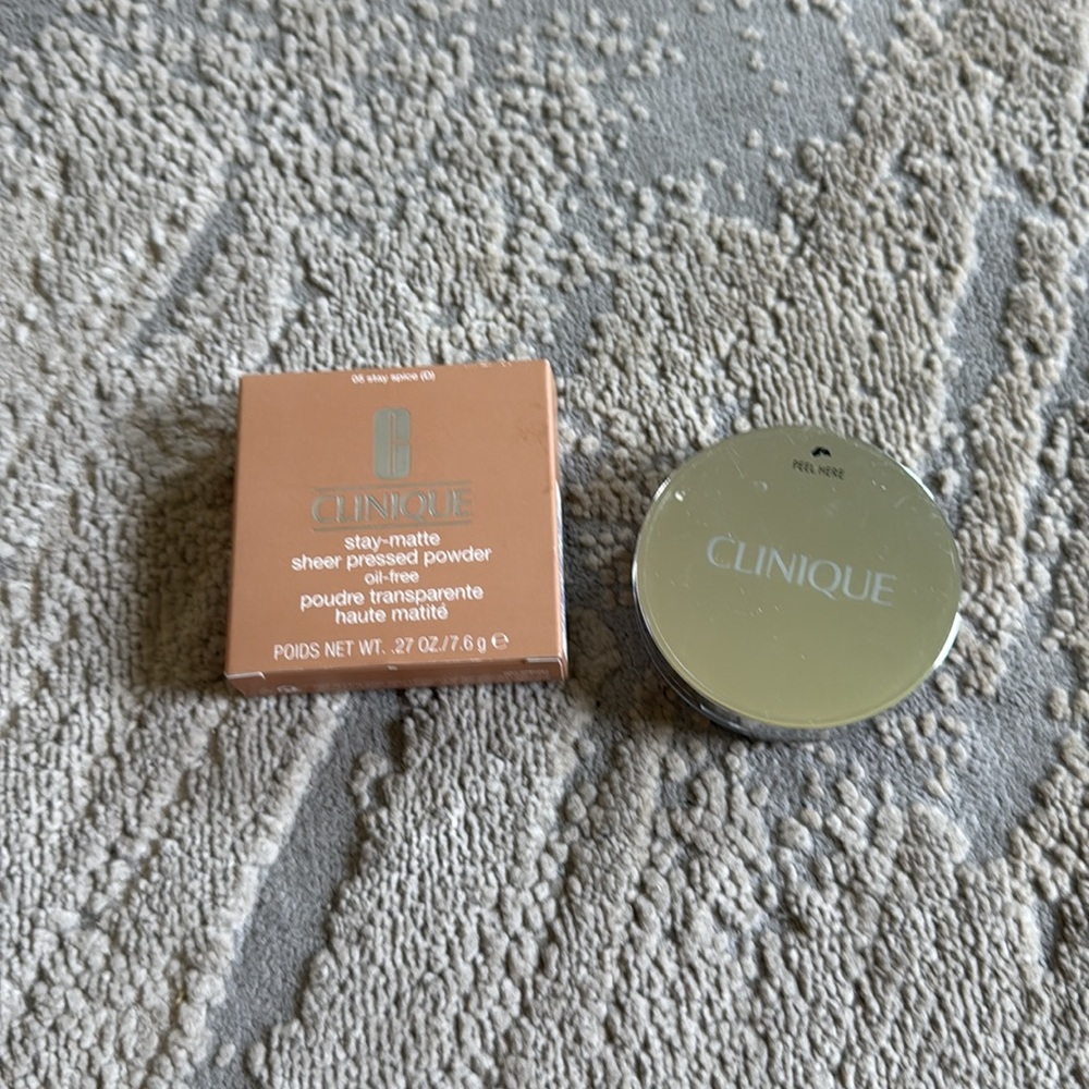 2 Clinique Stay Matte Sheer‎ Pressed Powder Oil Free 19 Stay spice 0.27oz /7.6G